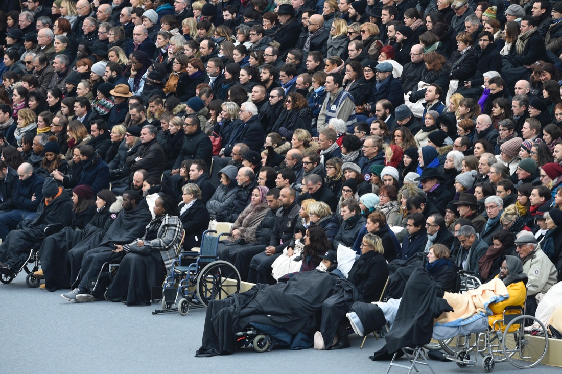parigi-attentati-commemorazione