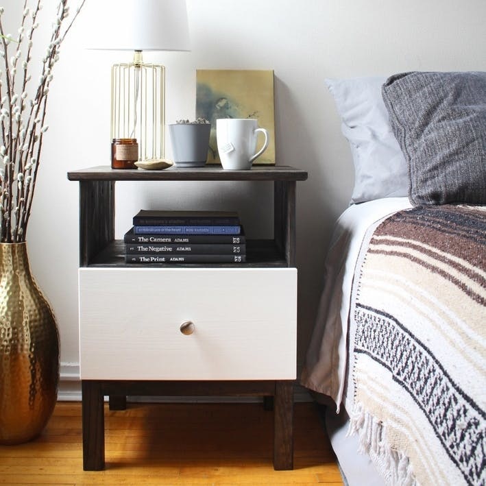 Knieck Ikea Hemnes Nightstand Hack