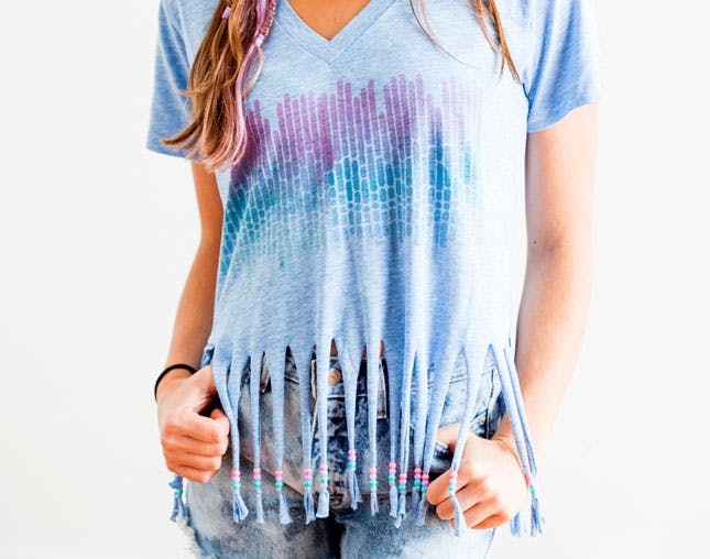 Festival Style Hack How To Dye Bead And Fringe Your T Shirts Brit Co