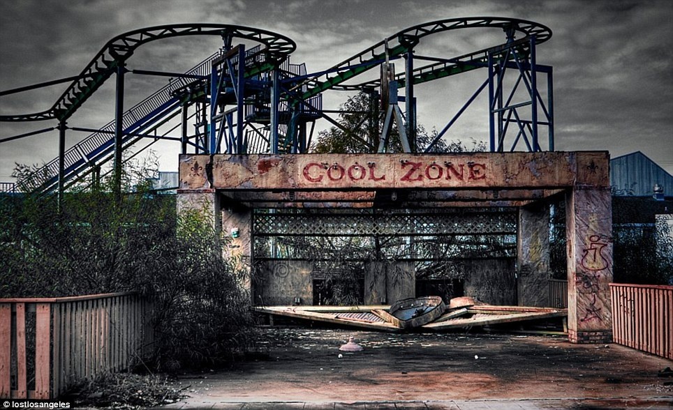 Bus at a abandoned theme park on top of a mountain. : r/AbandonedPorn