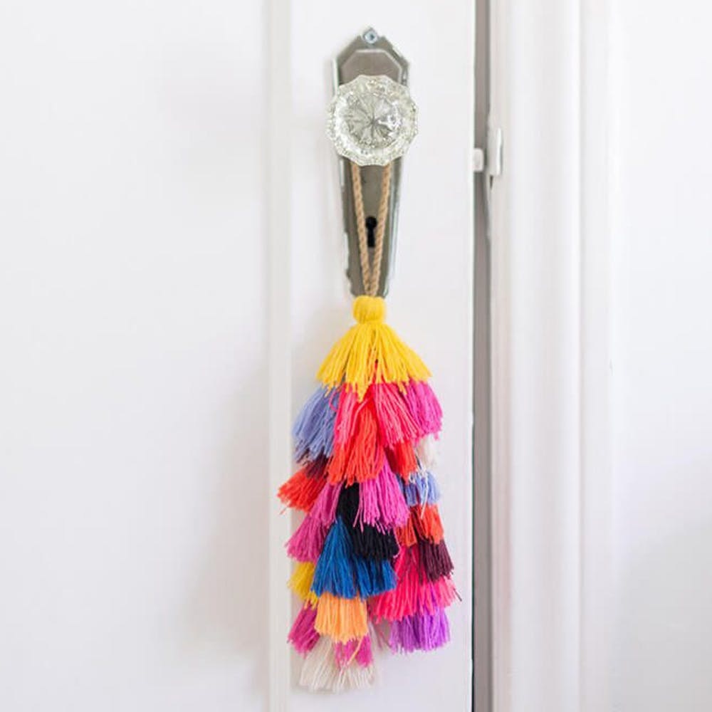 DIY tassel balloon