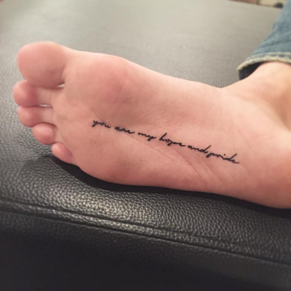 13 Minimalist Underfoot Tattoos That No One Needs to Know You Have - Brit +  Co