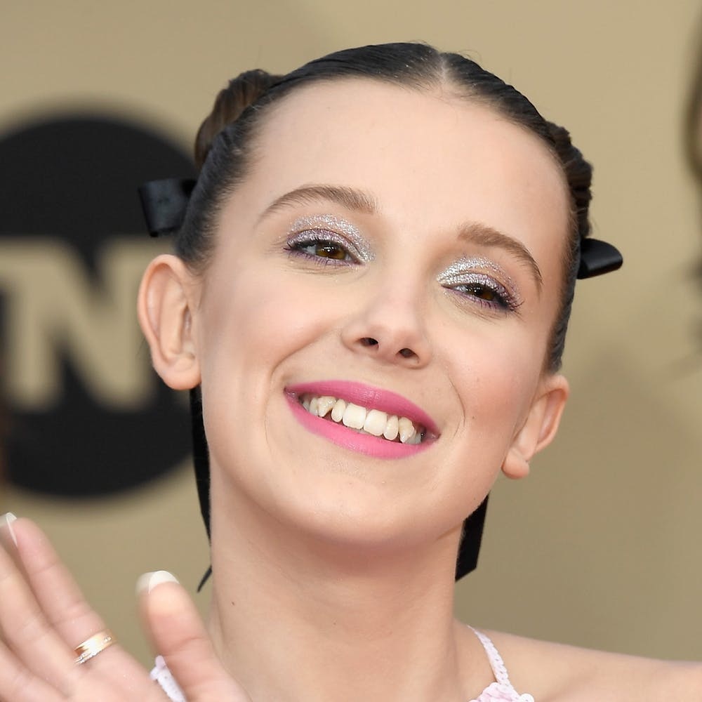 Millie Bobby Brown Wore Sneakers On The SAGs Red Carpet