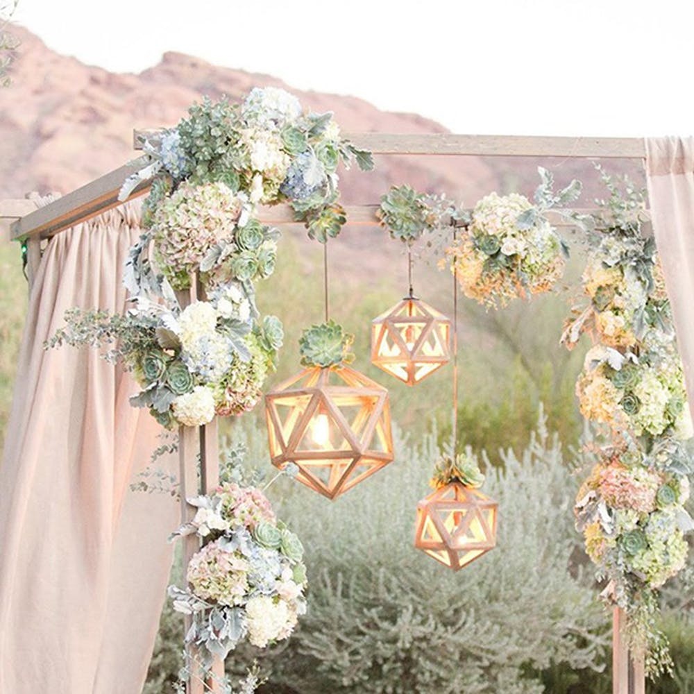 20 Unique Wedding Lighting Ideas That Will Brighten Up Your Big