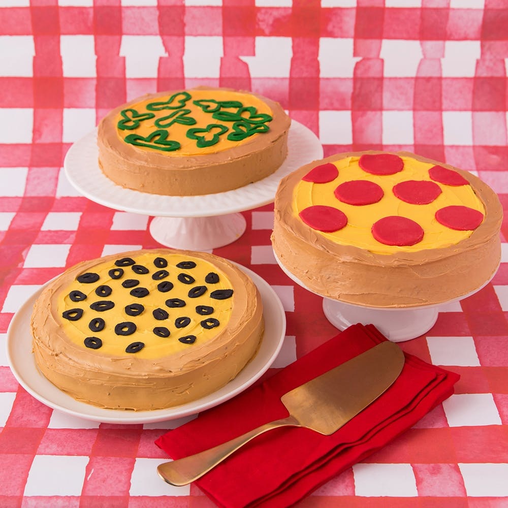 DIY Pizza Slice Cake - Studio DIY