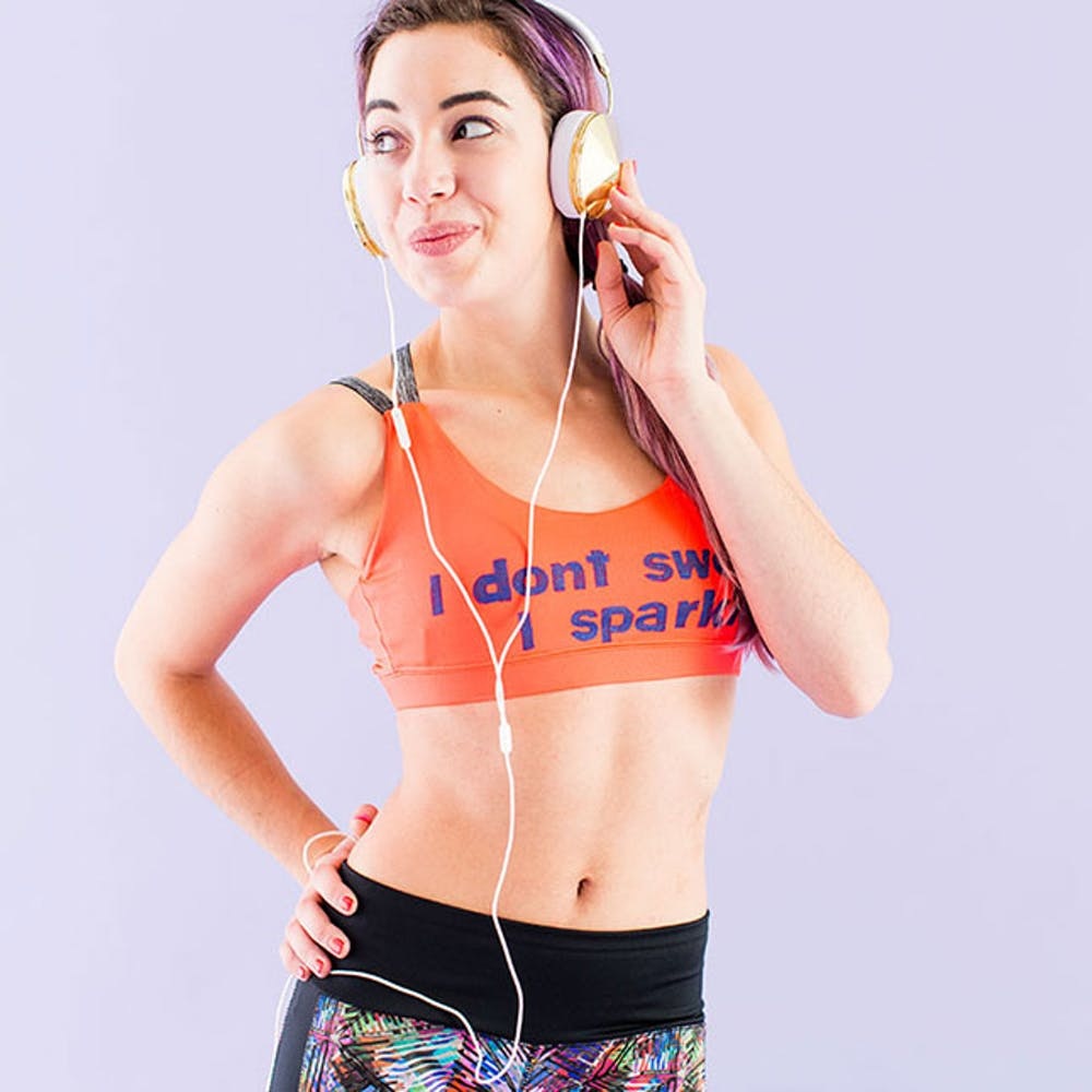 How to Update Last Year's Sports Bras With Motivational Sayings - Brit + Co