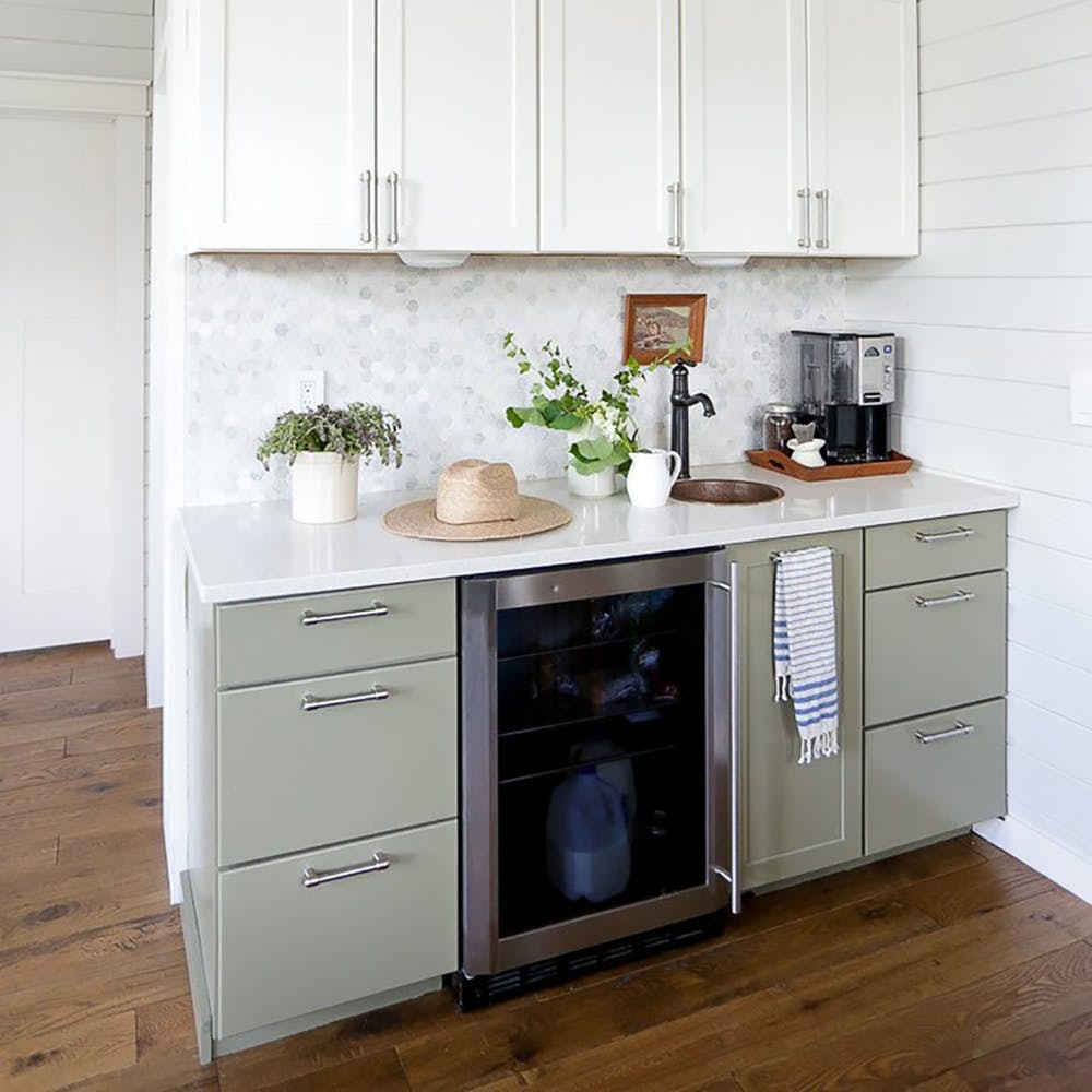 How to Style Kitchen Open Shelves - Lemon Thistle