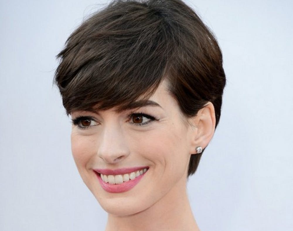 How To Style Pixie Cut Growing Out.