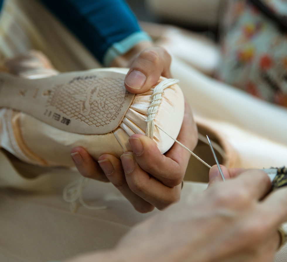 Pro Tips for Darning Pointe Shoes - Pointe