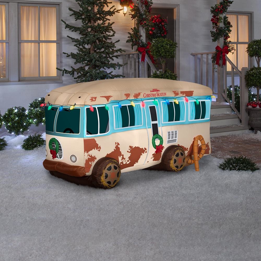 This Inflatable Christmas Vacation Rv Is Peak Holiday Yard Decor