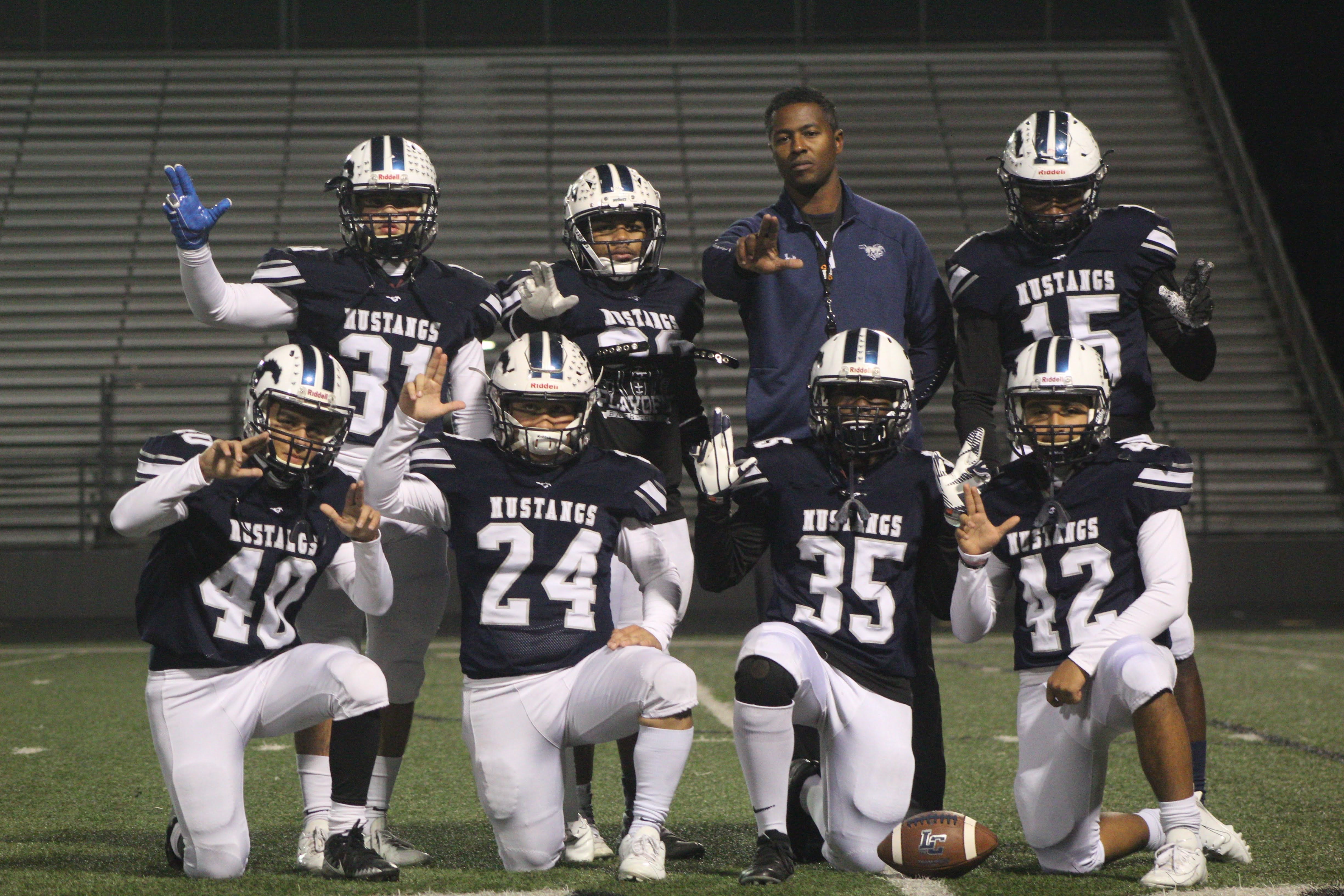 Lamar Consolidated - Team Home Lamar Consolidated Mustangs Sports