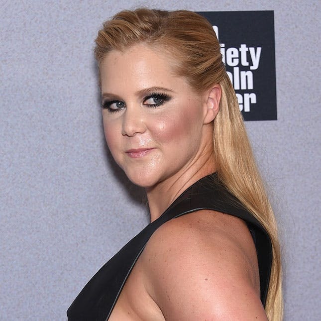 Amy Schumer Just Pulled Off Classy Sideboob - Brit + Co