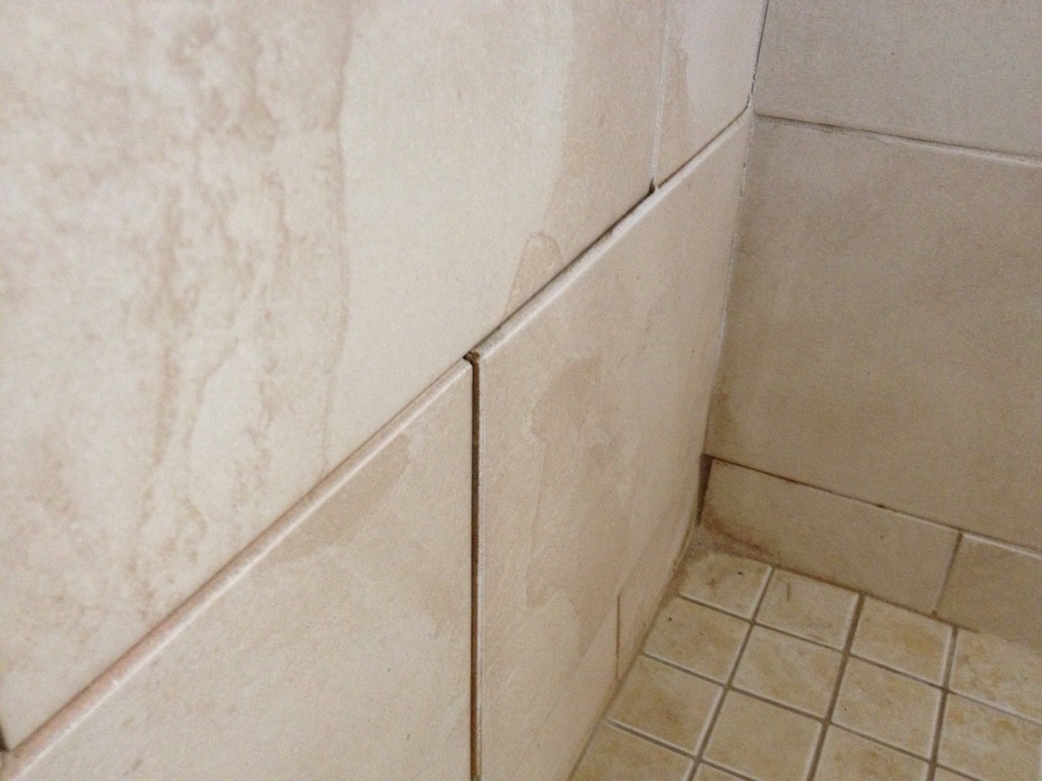 How To Repair A Loose Shower Tile B C, How To Fix Tile In Bathroom Shower