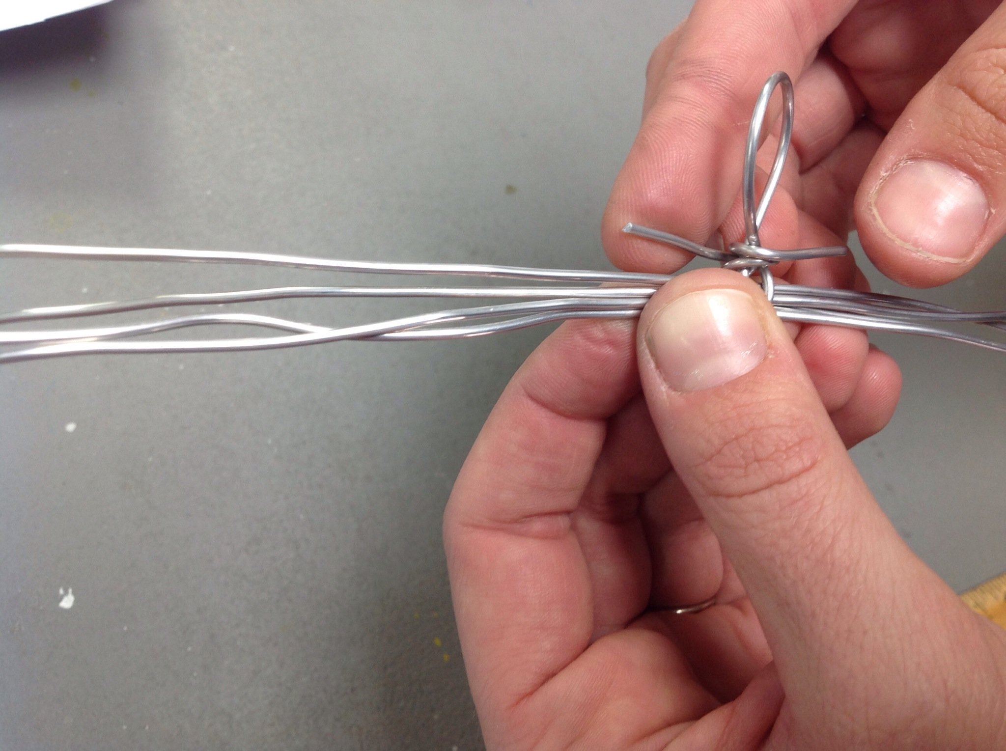 How To Create A Simple Decorative Wire Armature, LBR Educates
