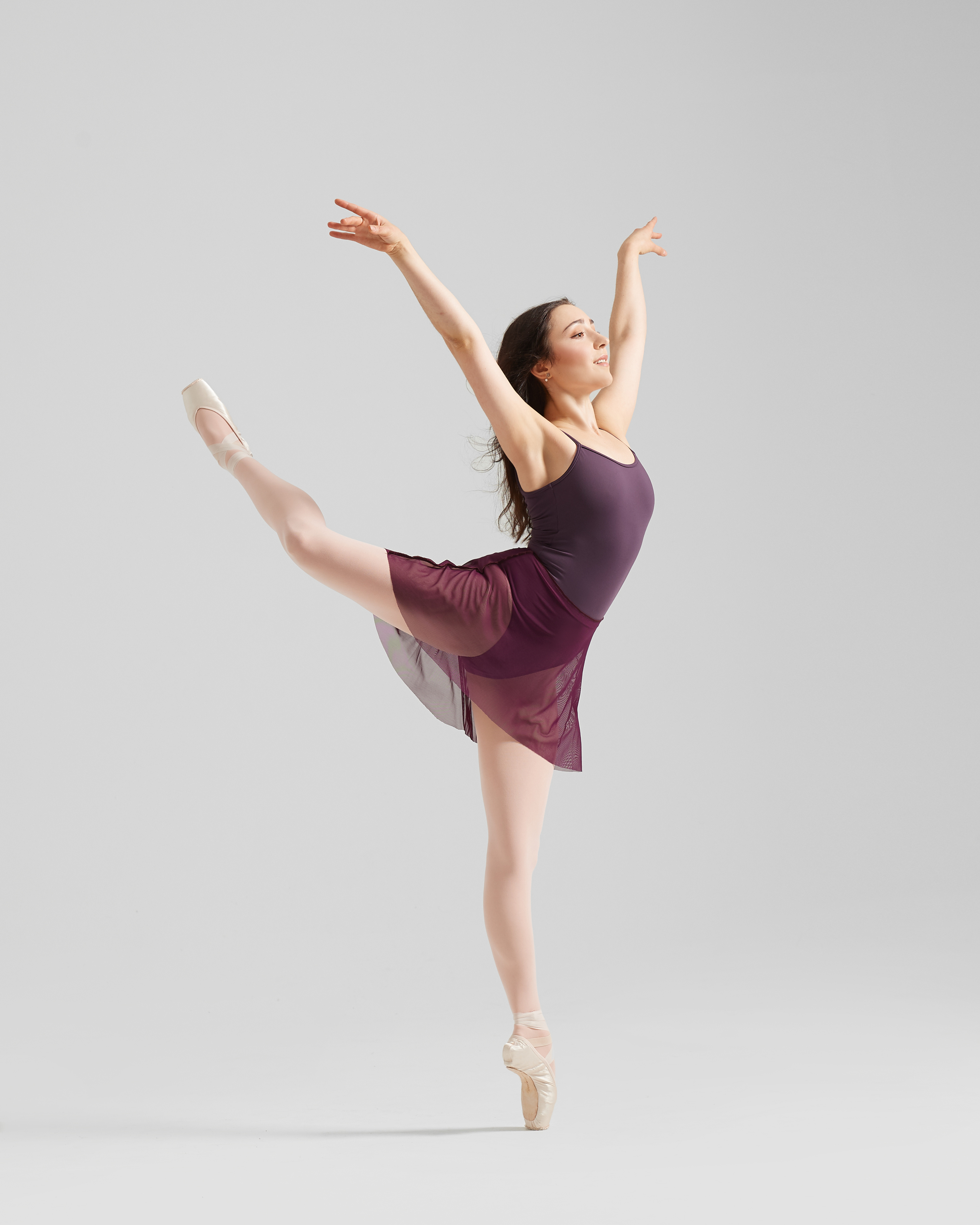 how-astrakhan-state-ballet-dancer-lara-paraschiv-went-from-beginner-to