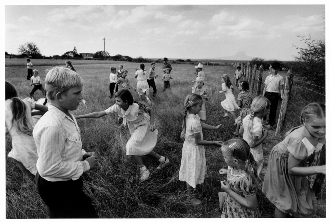 Larry Towell.