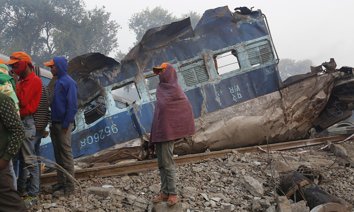 India incidente ferroviario Kanpur