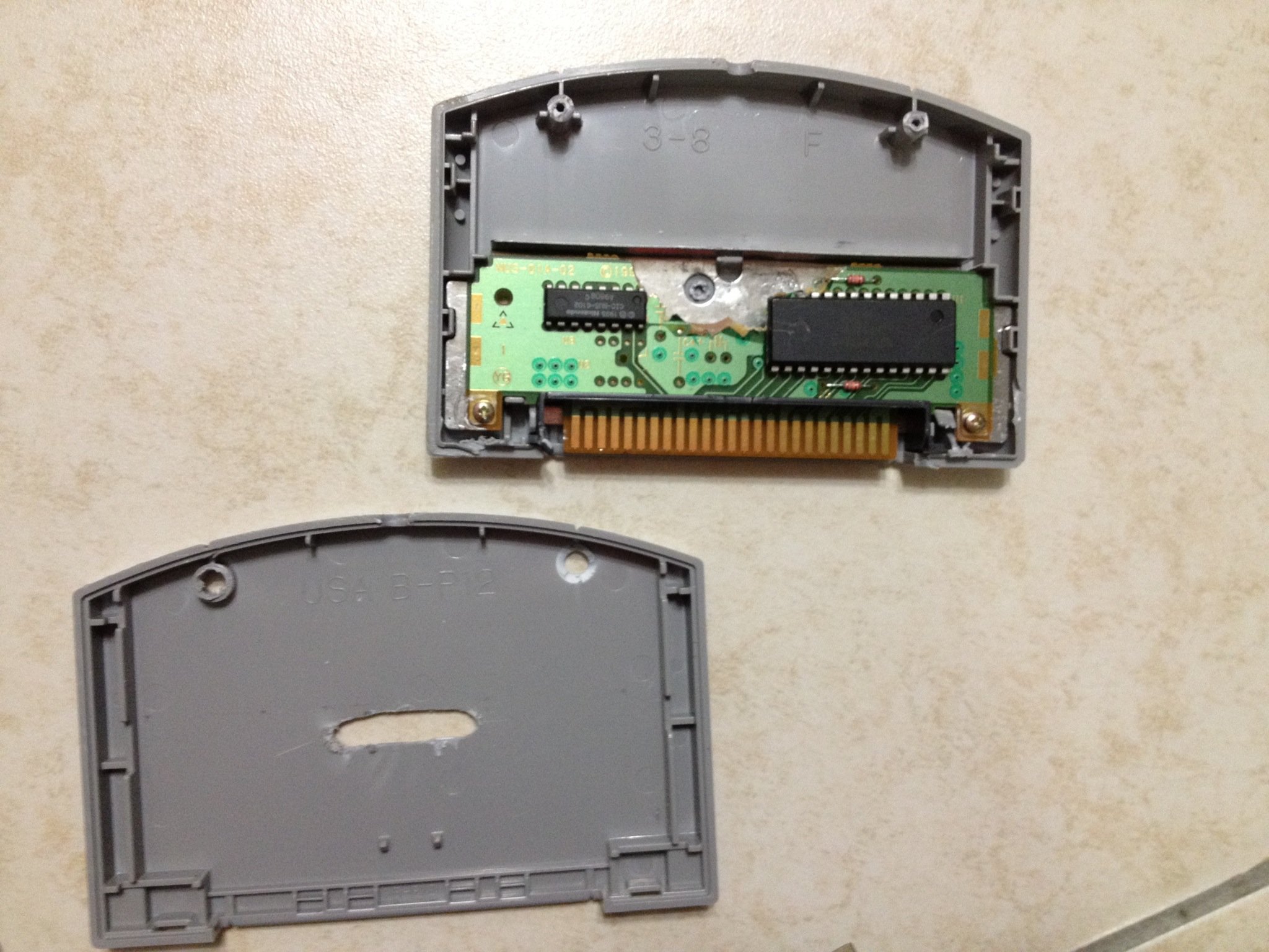 How to make n64 game cartridge into ipod/iphone dock - B+C Guides