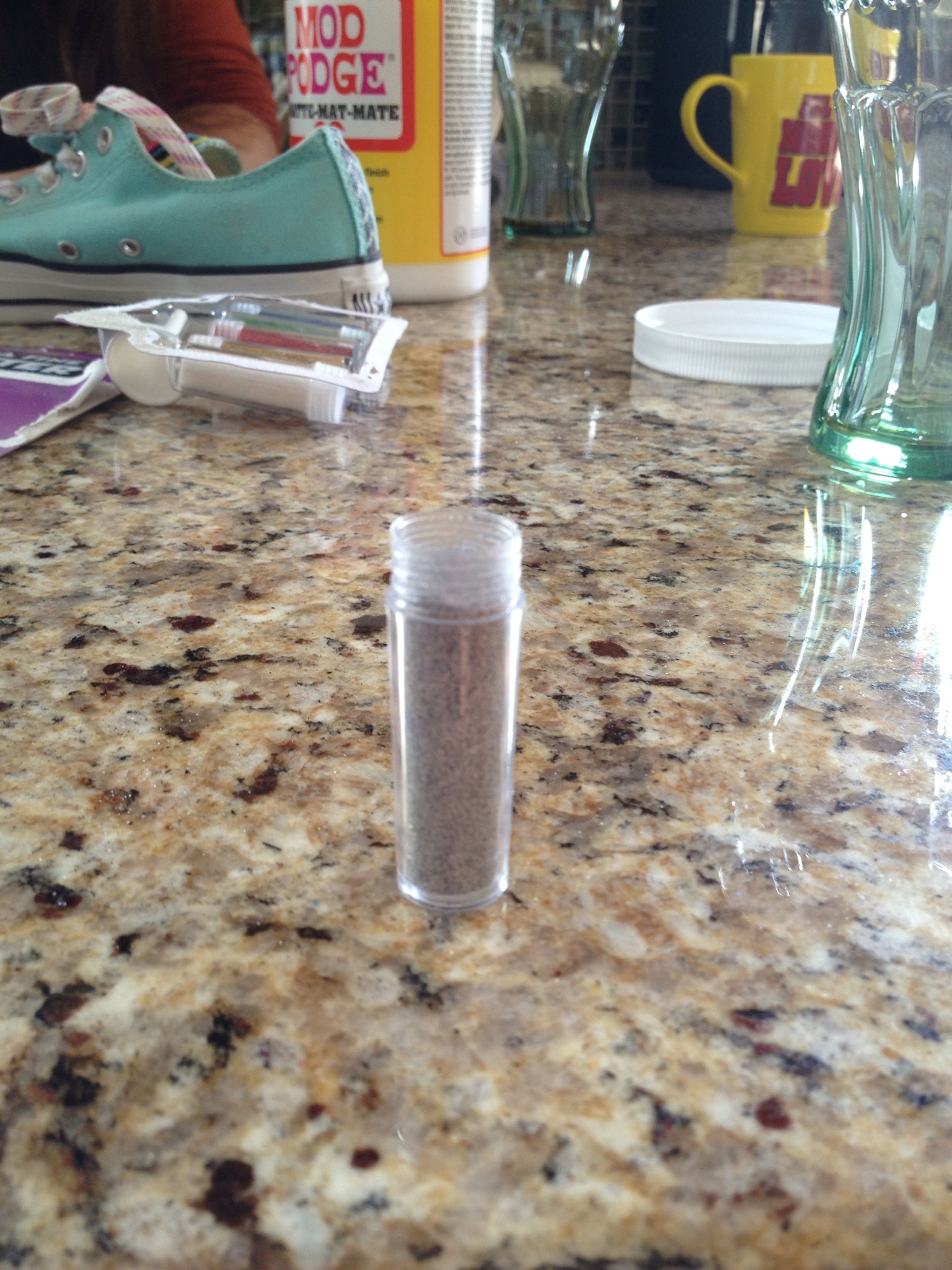 converse glitter toe