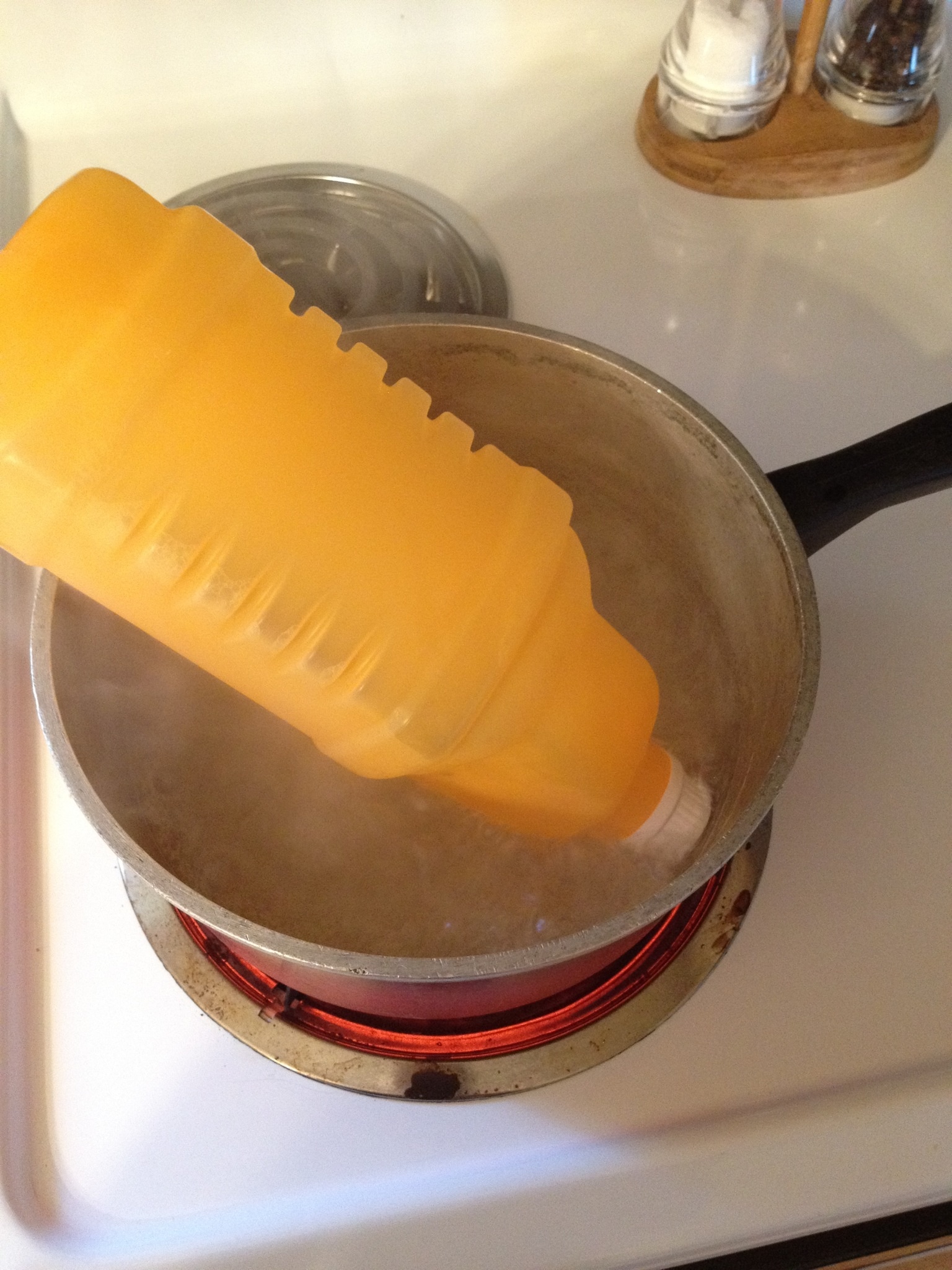 How To Reuse Your Swiffer Wetjet Bottle B C Guides