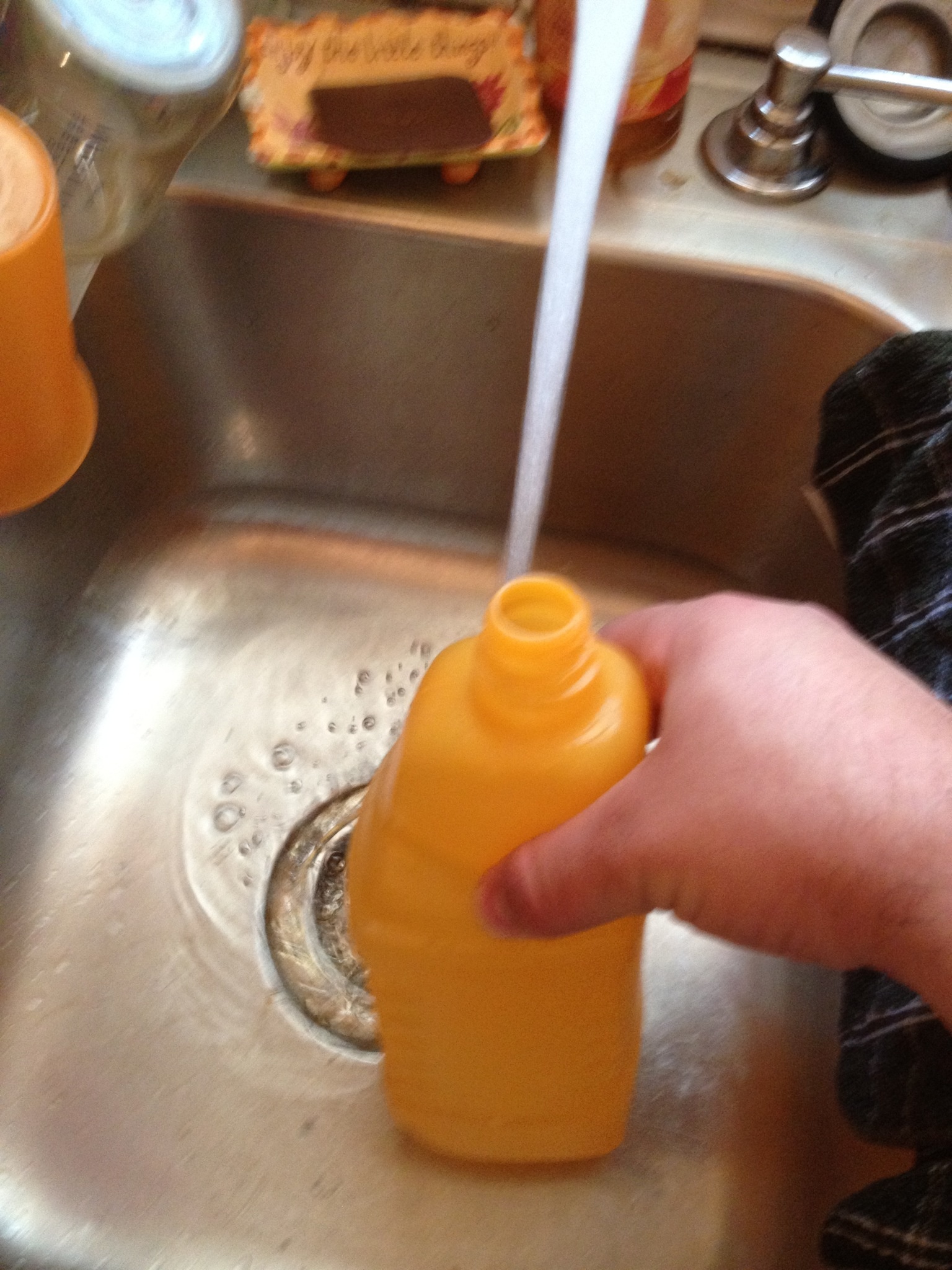 How To Reuse Your Swiffer Wetjet Bottle B C Guides