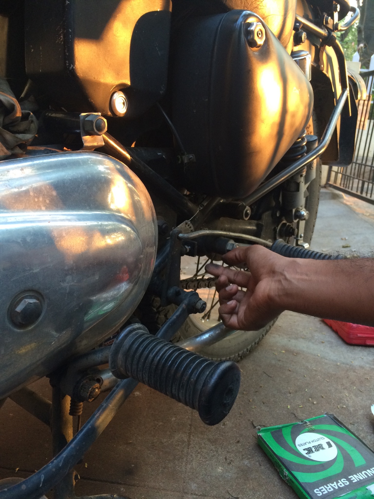 royal enfield clutch plate life