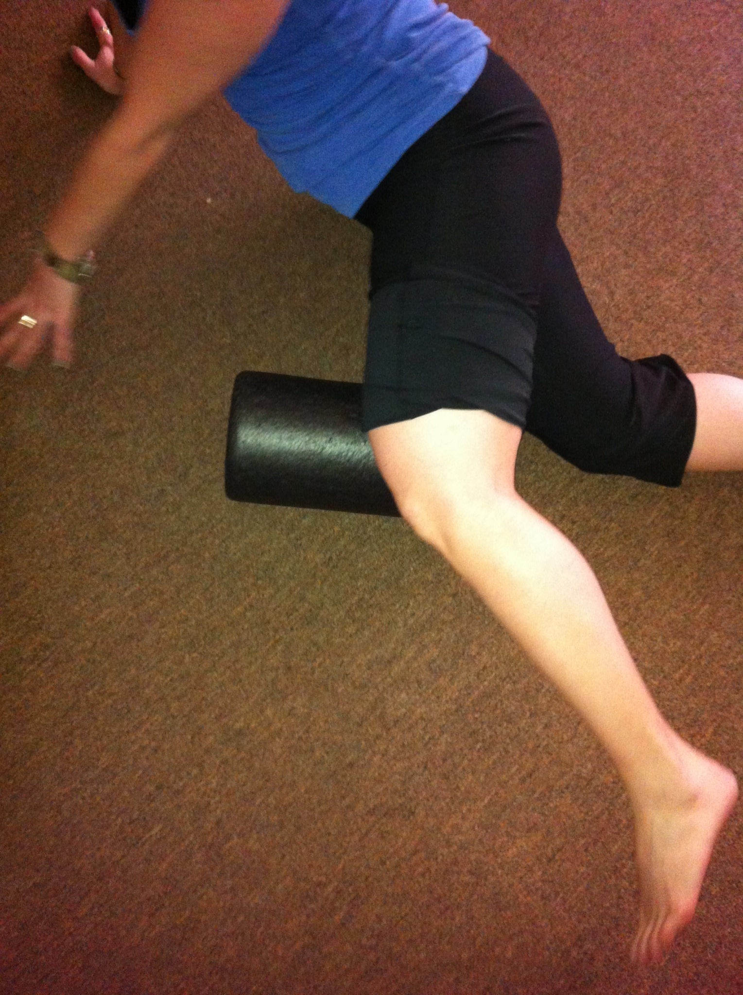 How to foam roll your knee pain away B C Guides