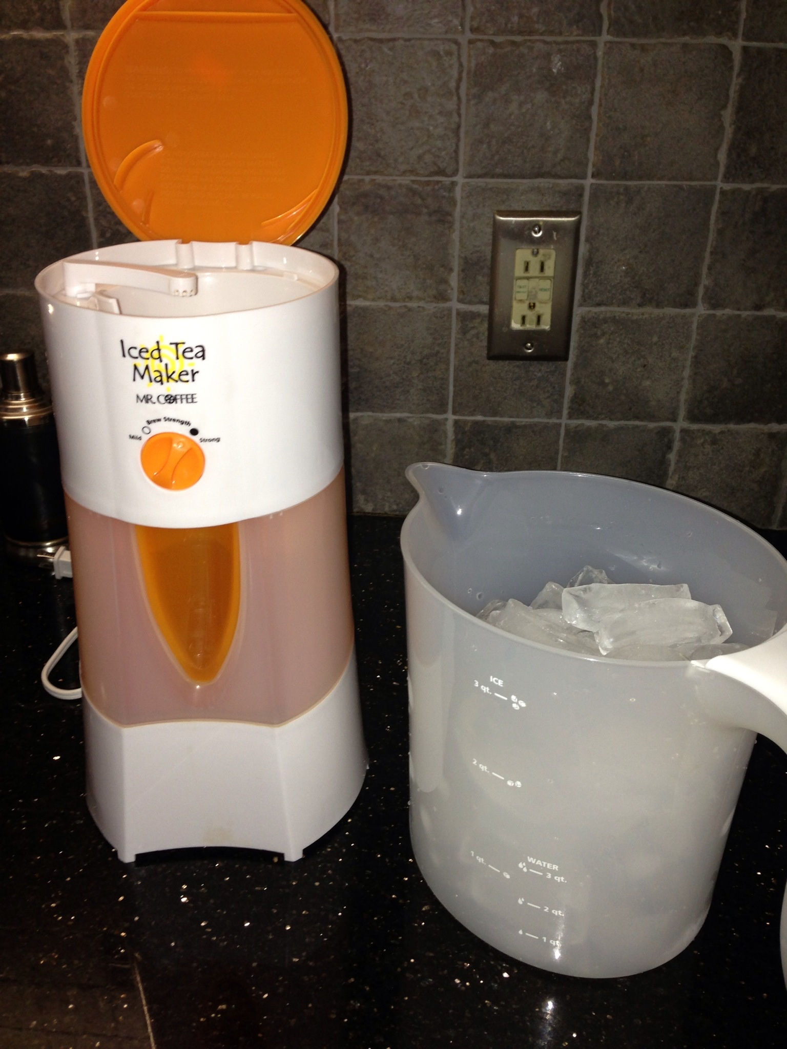 Mr Coffee 3-Quart Iced Tea Maker & Pitcher Orange