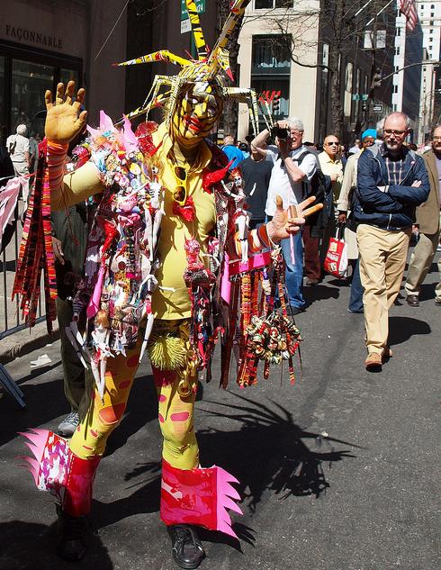 25 Most Outrageous Bonnets From New York's Easter Parade - PAPERMAG