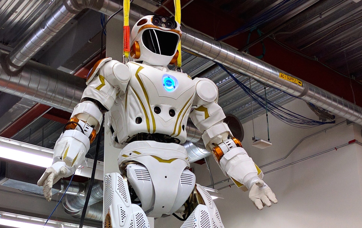 Dam bevægelse salut NASA's Valkyrie Humanoid Upgraded, Delivered to Robotics Labs in U.S. and  Europe - IEEE Spectrum