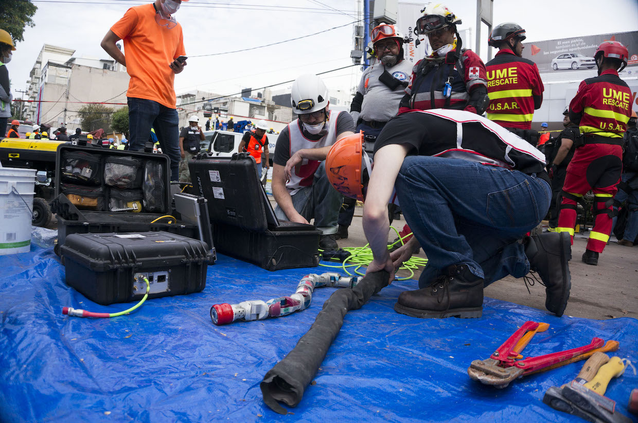 The snake-like robot that could help disaster rescue teams