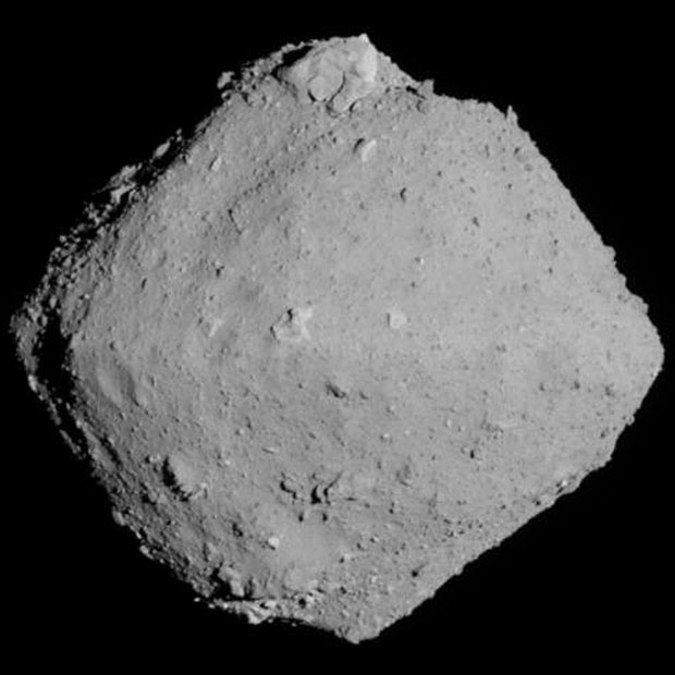 Space Explorer Hayabusa2 Prepares to Land on a Diamond-Shaped