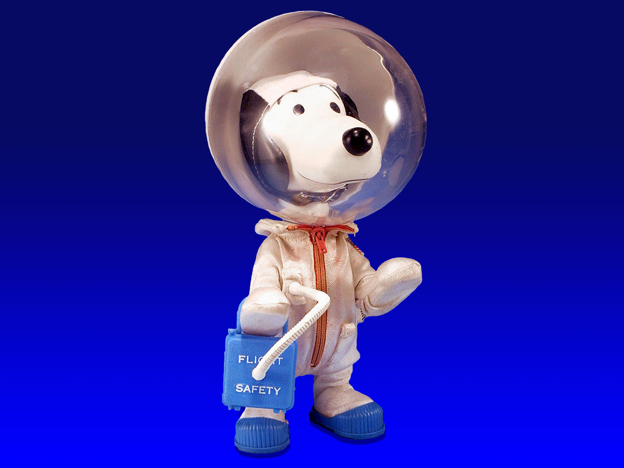 snoopy nasa toy