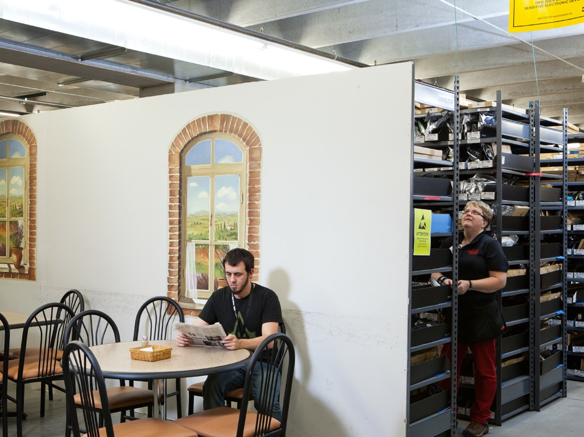 Slideshow: A Day in the Life of Digi-Key - IEEE Spectrum