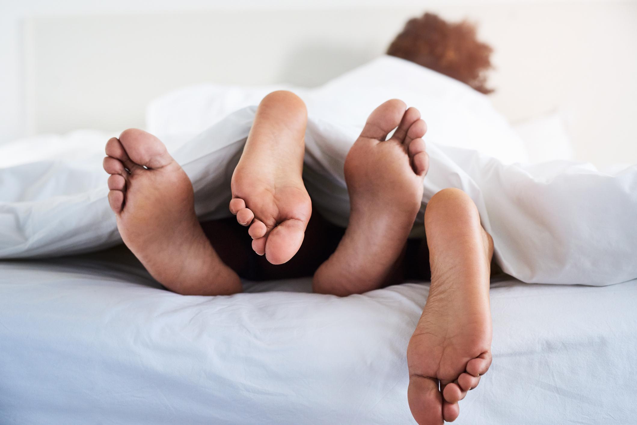 Feet sexing