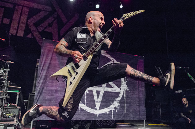 scott ian guitar solo