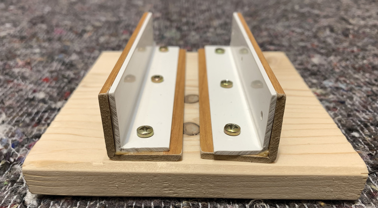 Humbucker helpers Outlet