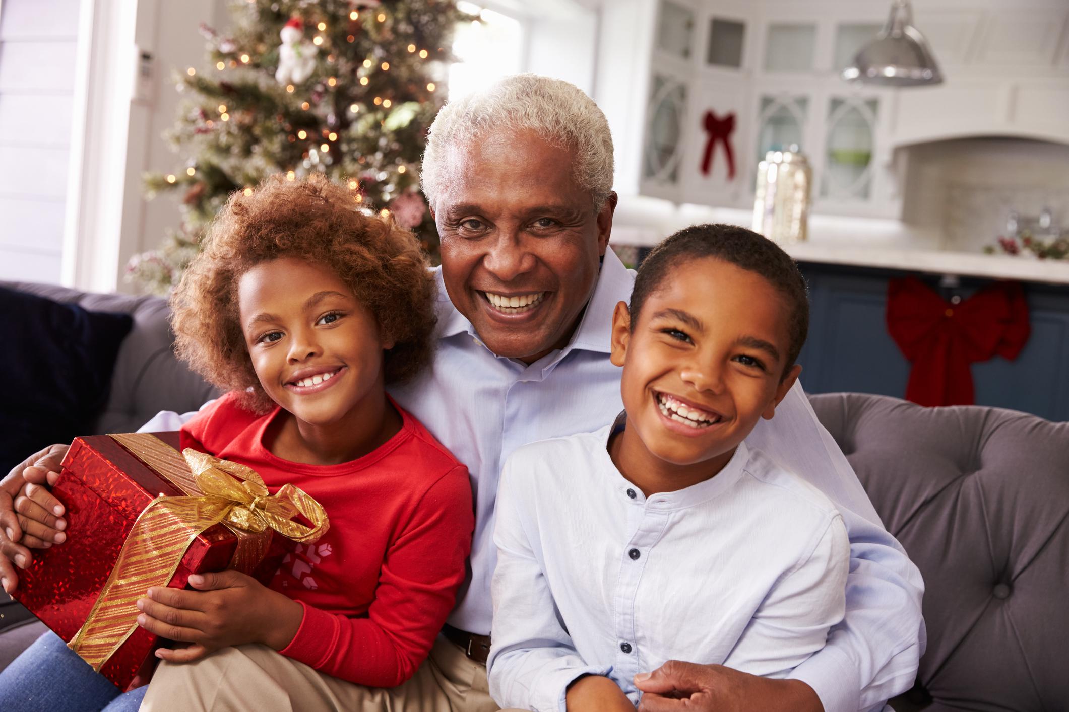 Caregiving Through The Holidays 7 Considerations For Families Coping With Alzheimer S Or Dementia Healthywomen