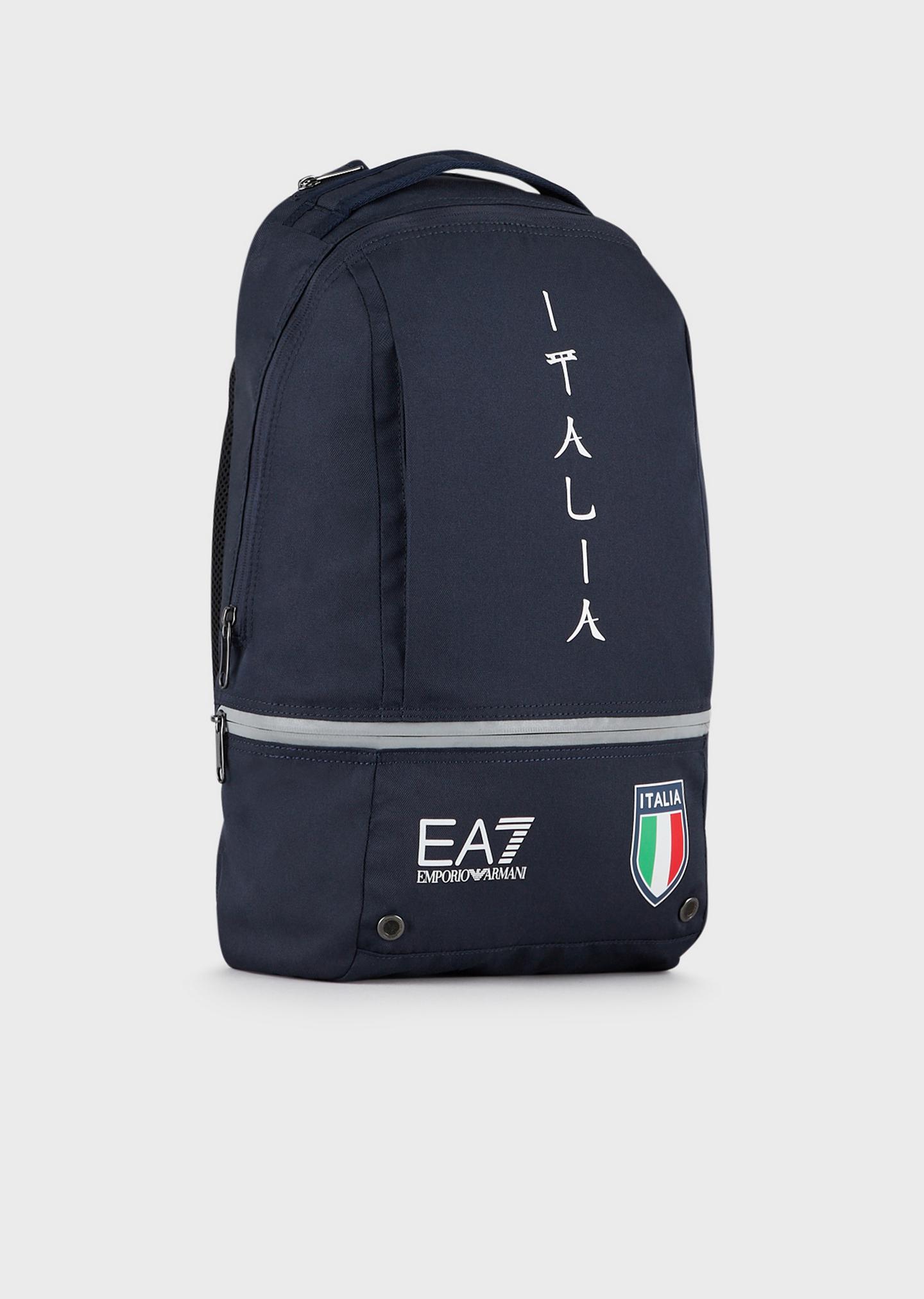 Forza Azzurri! Adesso verso la bandiera a cinque cerchi Olimpici (sempre  vestiti da Armani) - Panorama