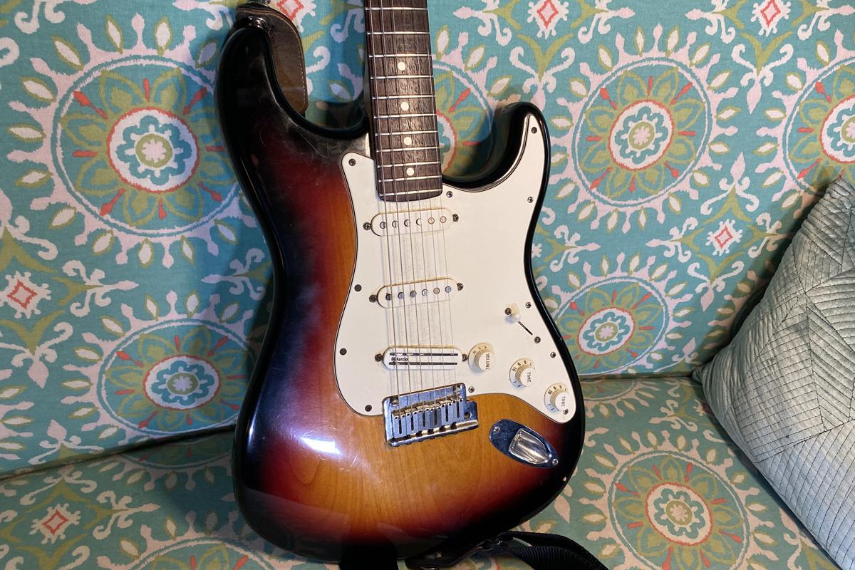 1-1970s Fender original Guitar Amplifier knob set screw at #1 used good 