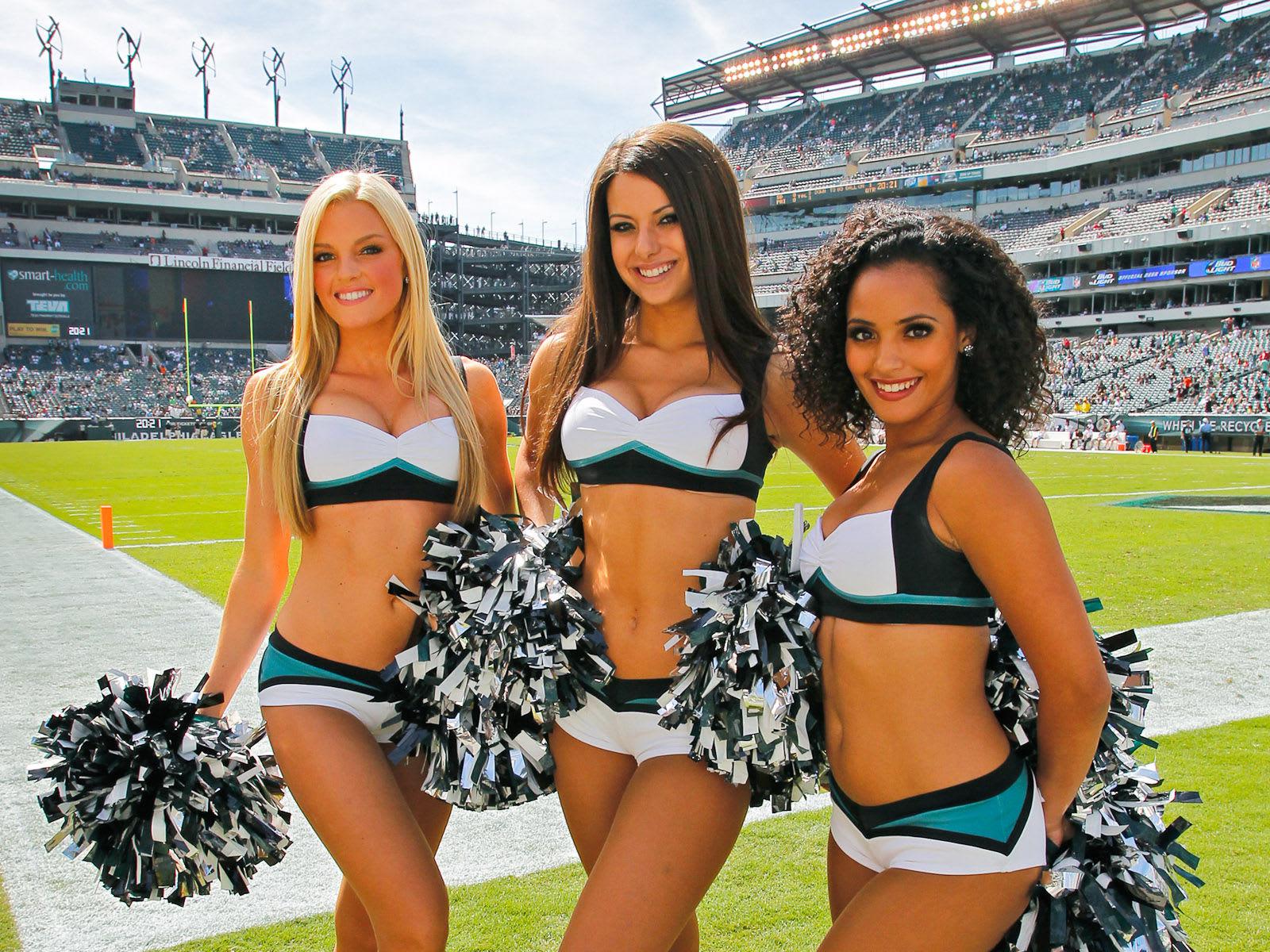 Philadelphia Eagles' cheerleaders get a classy upgrade with help from Vera  Wang - Sports Illustrated