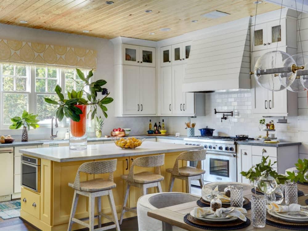 11 Essential Elements of Farmhouse Kitchen Decor – Arts and Classy