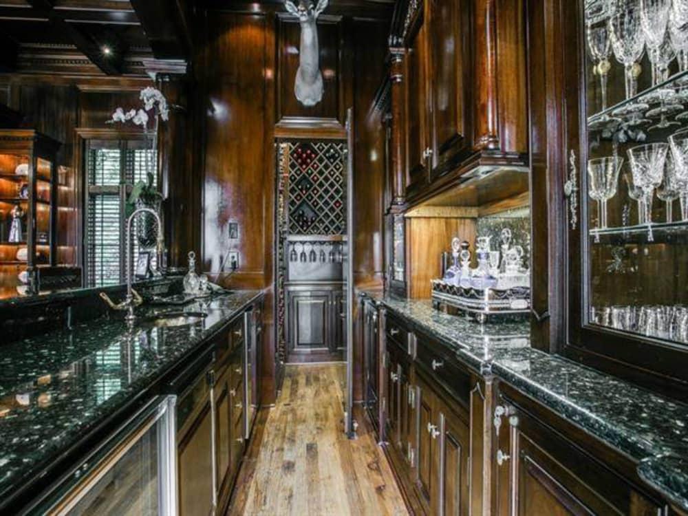 Inside the home of Cowboys VP Stephen Jones, on sale for $11.5 million