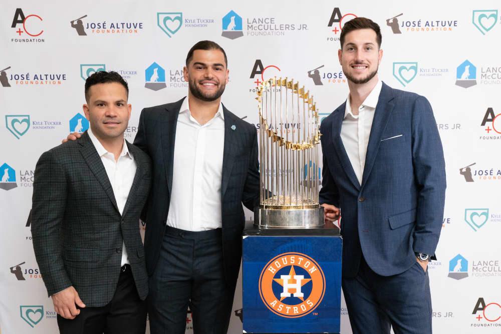 Championship Teamwork — By Helping Each Other, the Astros Overcome Injuries  to Cobble Together a Month to Build On