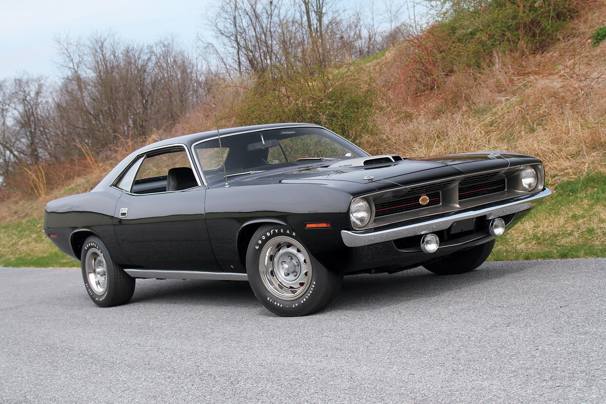 'Cuda restoration puts a Hemi back under its Shaker hood