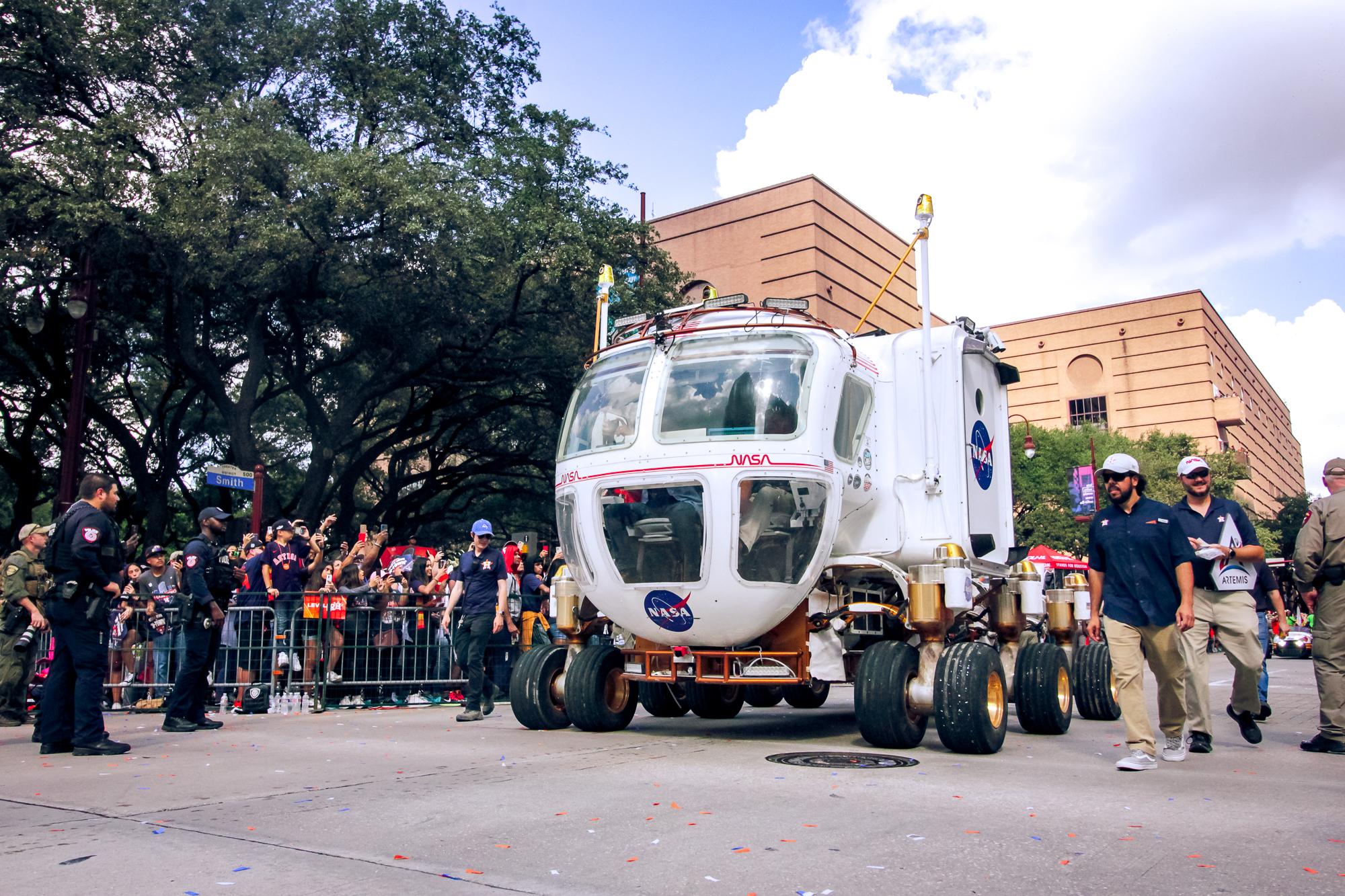 Ken Hoffman rallies Houston to shatter the 1 million-attendance mark for  the downtown Astros parade - CultureMap Houston