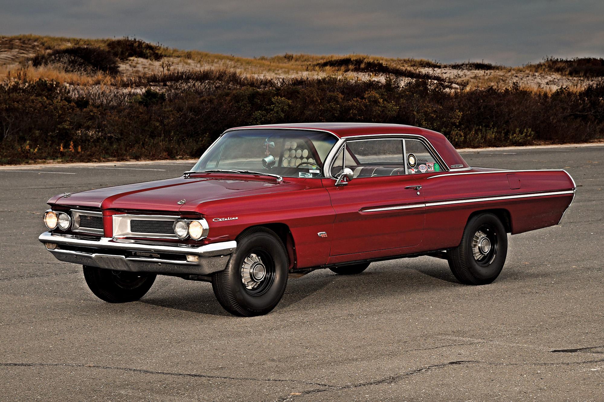 This Heavy-Hitter 1962 Pontiac Catalina Continues On as a Tribute to a Father's Legacy.