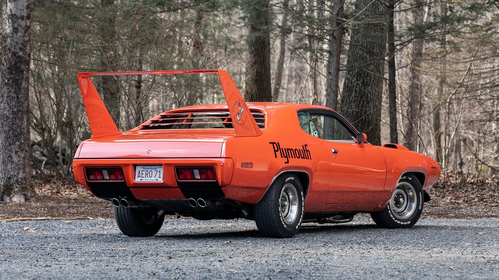 What-If 1971 Plymouth and Dodge Wing Cars Imagine Mopars Without Bill France's Ban