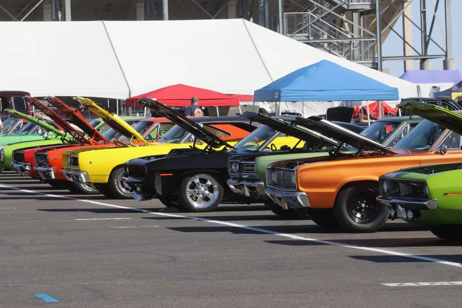 Muscle Cars at the Strip: A Three-Day Celebration of American-Made Horsepower