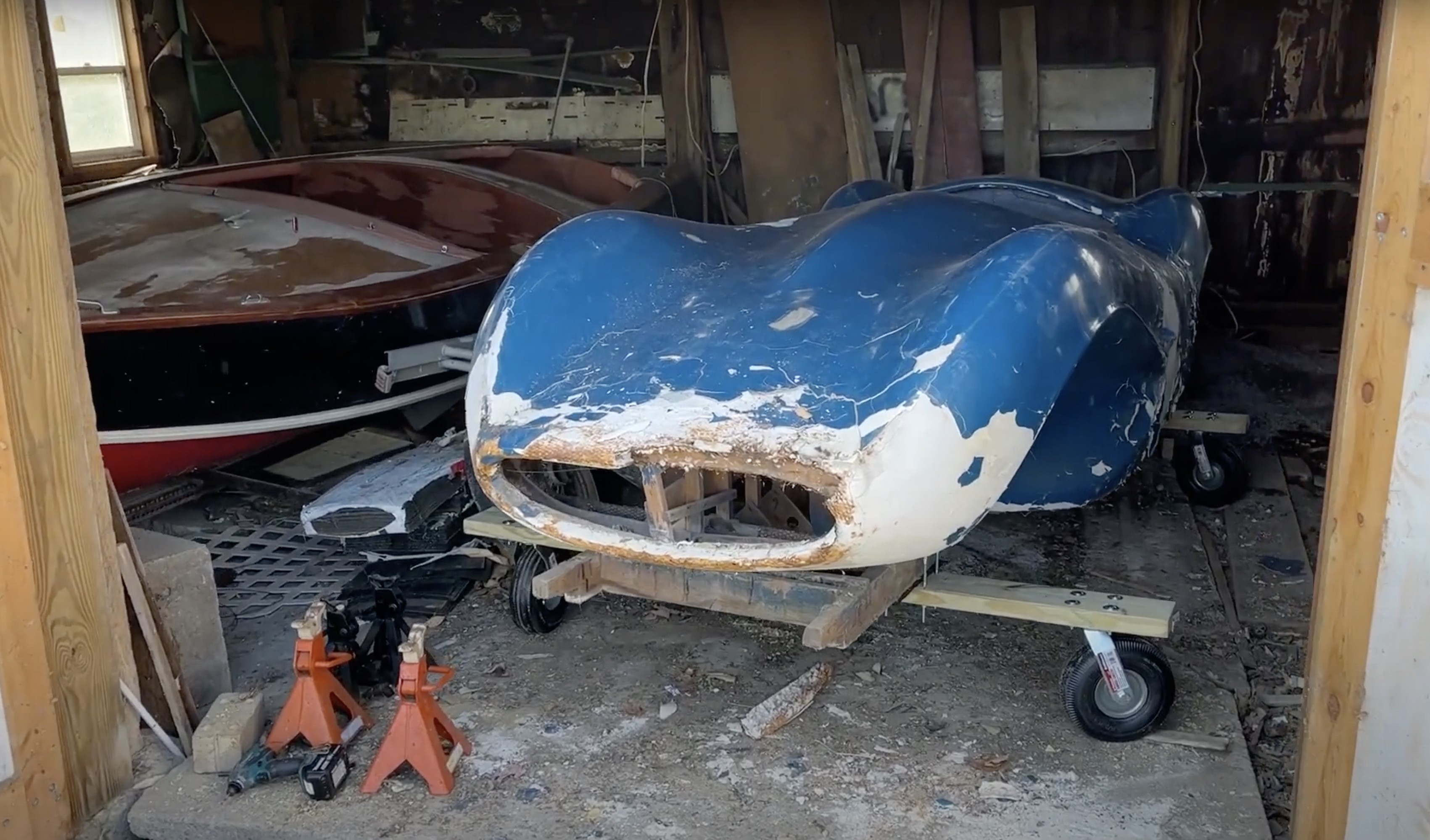Molds and Buck for Bohada Sports Car Found, to Go on Display